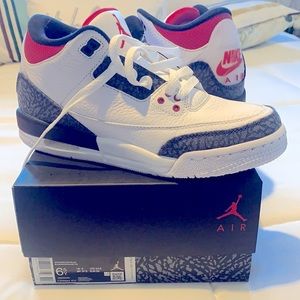 COPY - Air Jordan Retro 3 SE